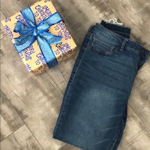 Refuge Ankle Cut Jeans